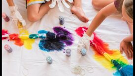 צבע עשה זאת בעצמך לילדים: יצירת אומנות לבישה צבעונית